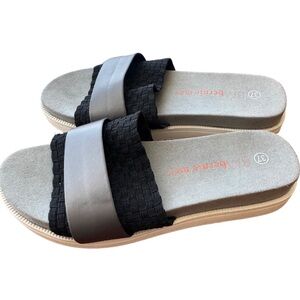 BERNIE MEV • like new slip on sandals casual platform black white size 37 6.5